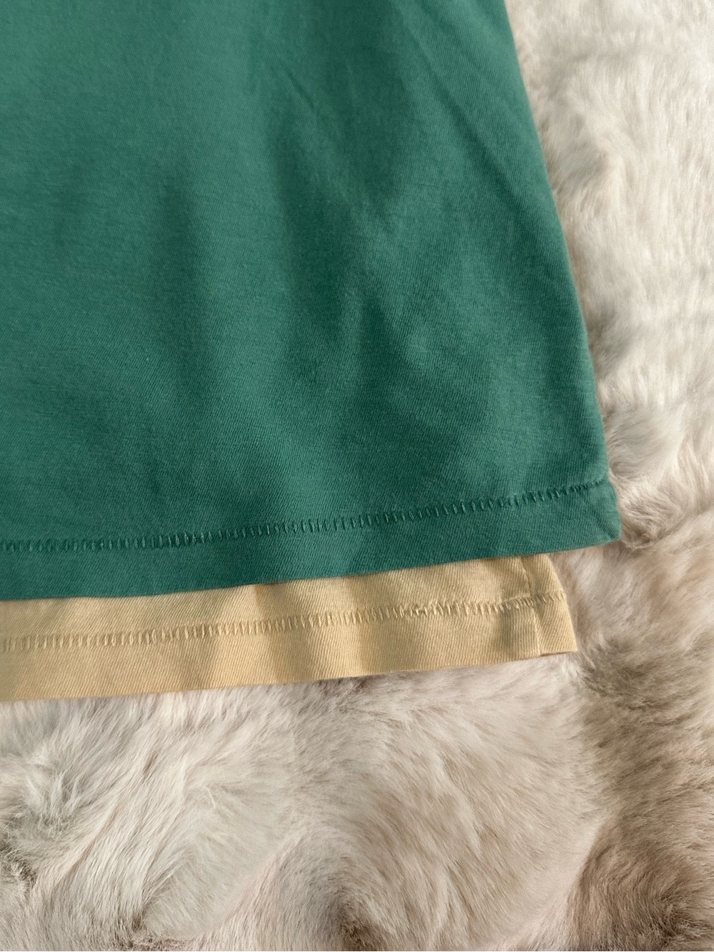 2 Universal Thread Cropped Tees - Picture 7 of 9